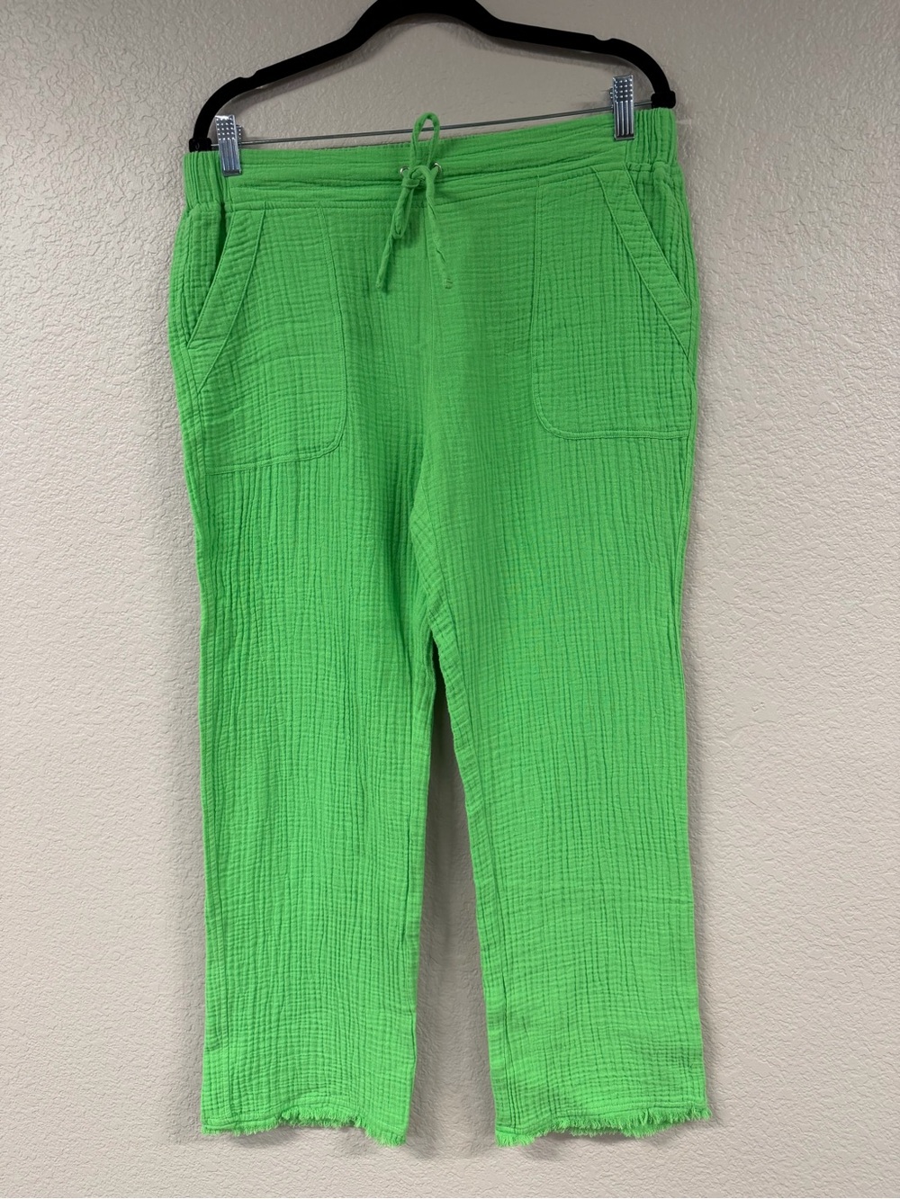 Pure Amici Women’s Cropped Drawstring Pants with Frayed Bottoms - Lime Green